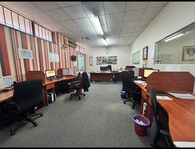 850M² WAREHOUSE FOR SALE IN BULWER